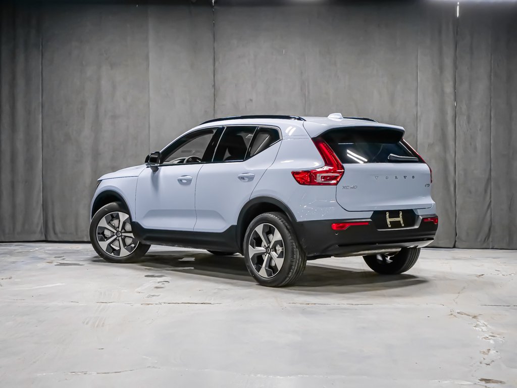 Volvo XC40 Plus Dark Theme 2026-3