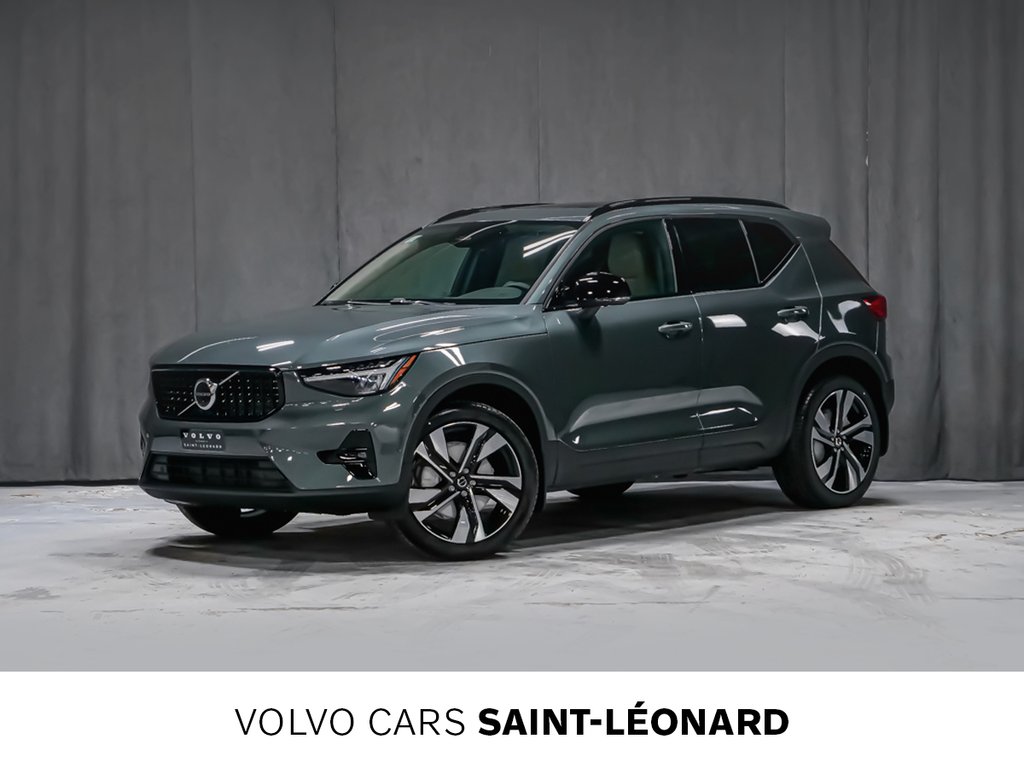 Volvo XC40 Plus Dark Theme 2026-0