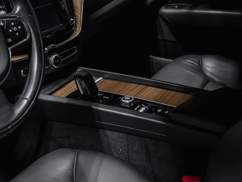 2021 Volvo XC60 Recharge T8 INSCRIPTION EXPRESSION-7