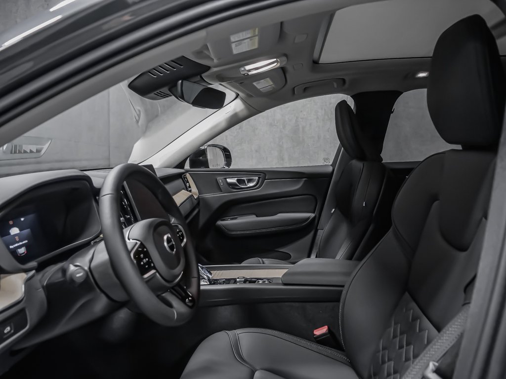 2026 Volvo XC60 Plus-6