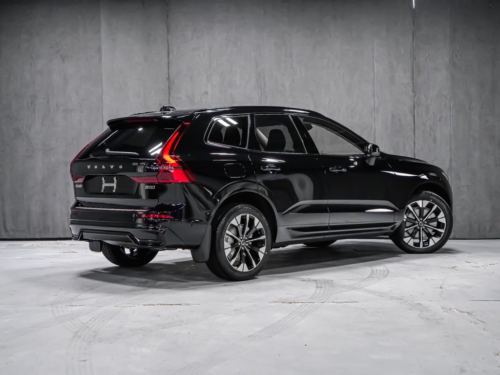 2026 Volvo XC60 Plus-3