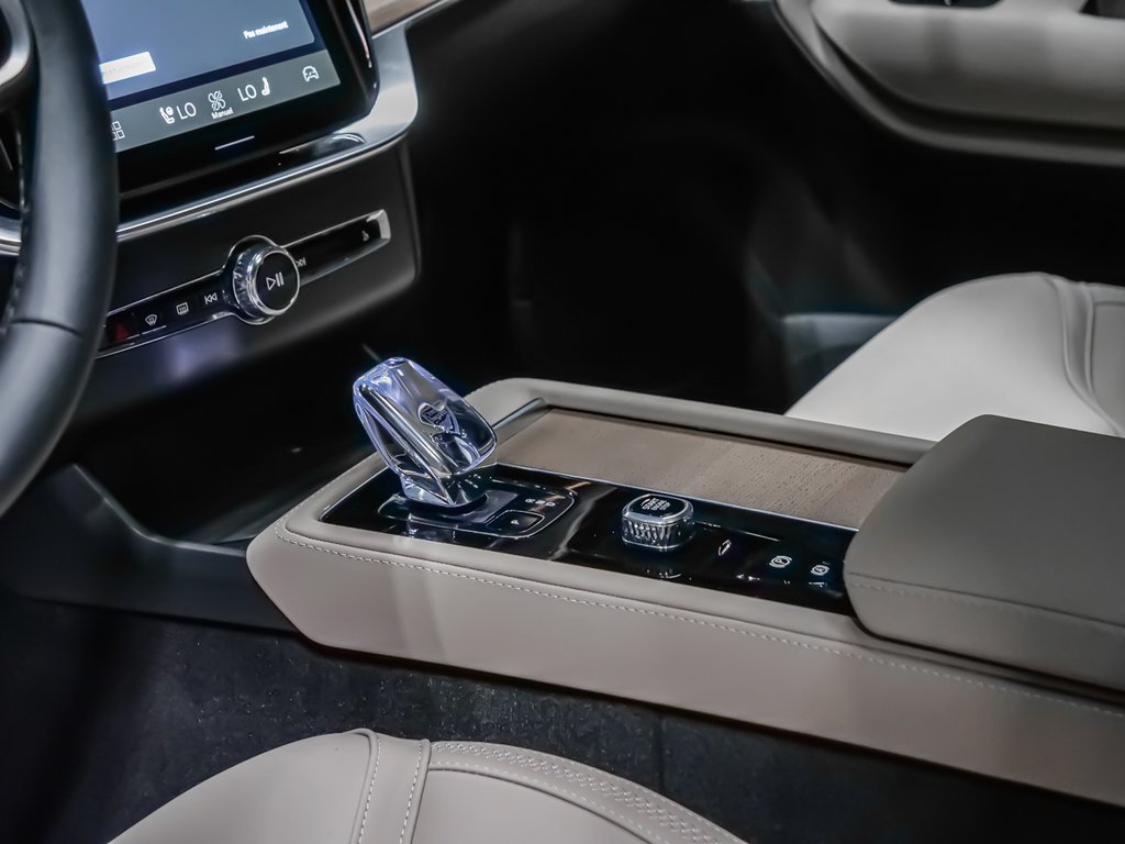 Volvo XC90 Plug-in hybrid Core 7-Seater (Bright Theme) 2026-7