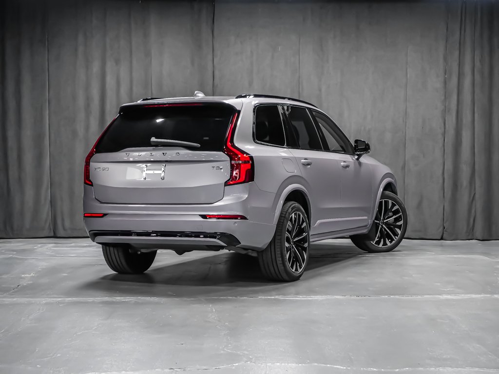 2026 Volvo XC90 Plug-in hybrid Plus 7-Seater (Dark Theme)-4