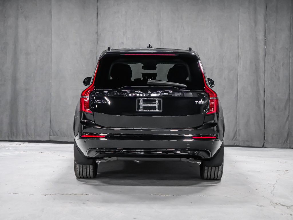 2026 Volvo XC90 Plug-in hybrid Ultra 7-Seater (Dark Theme)-5