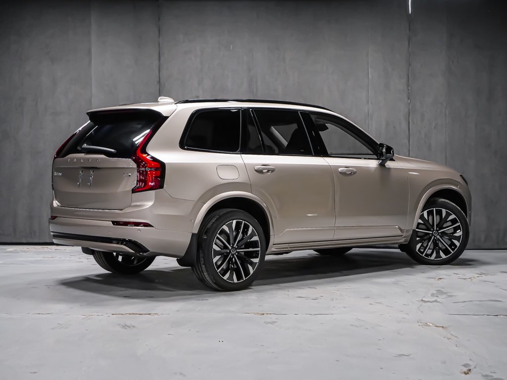 2026 Volvo XC90 Plug-in hybrid Plus 7-Seater (Dark Theme)-2
