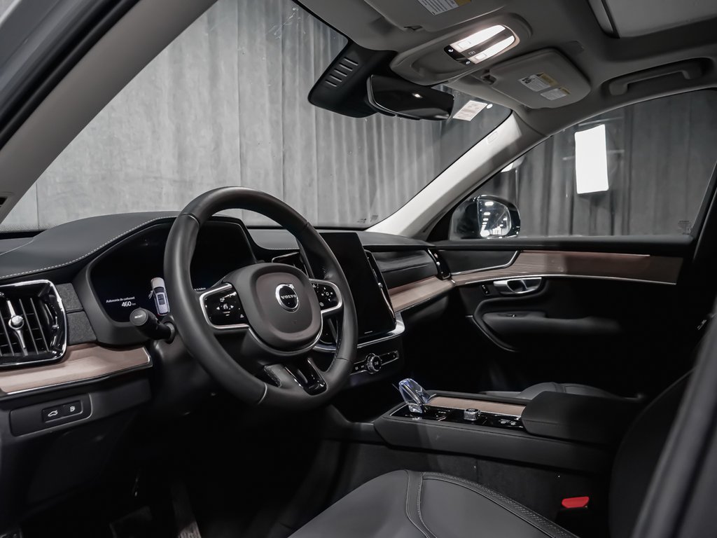 2026 Volvo XC90 Plug-in hybrid Plus 7-Seater (Dark Theme)-6