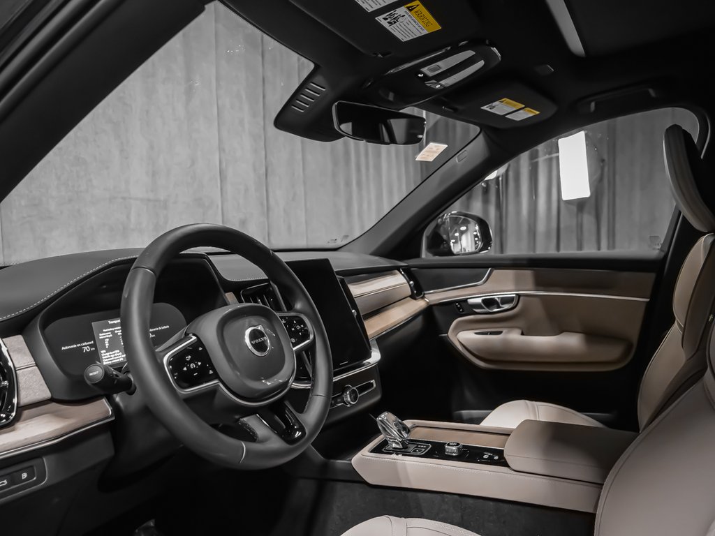 Volvo XC90 Plug-in hybrid Plus 7-Seater (Dark Theme) 2026-6