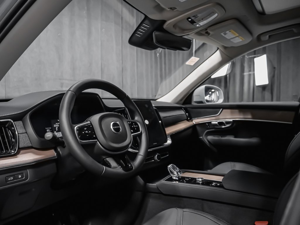 Volvo XC90 Plug-in hybrid Plus 7-Seater (Bright Theme) 2026-6