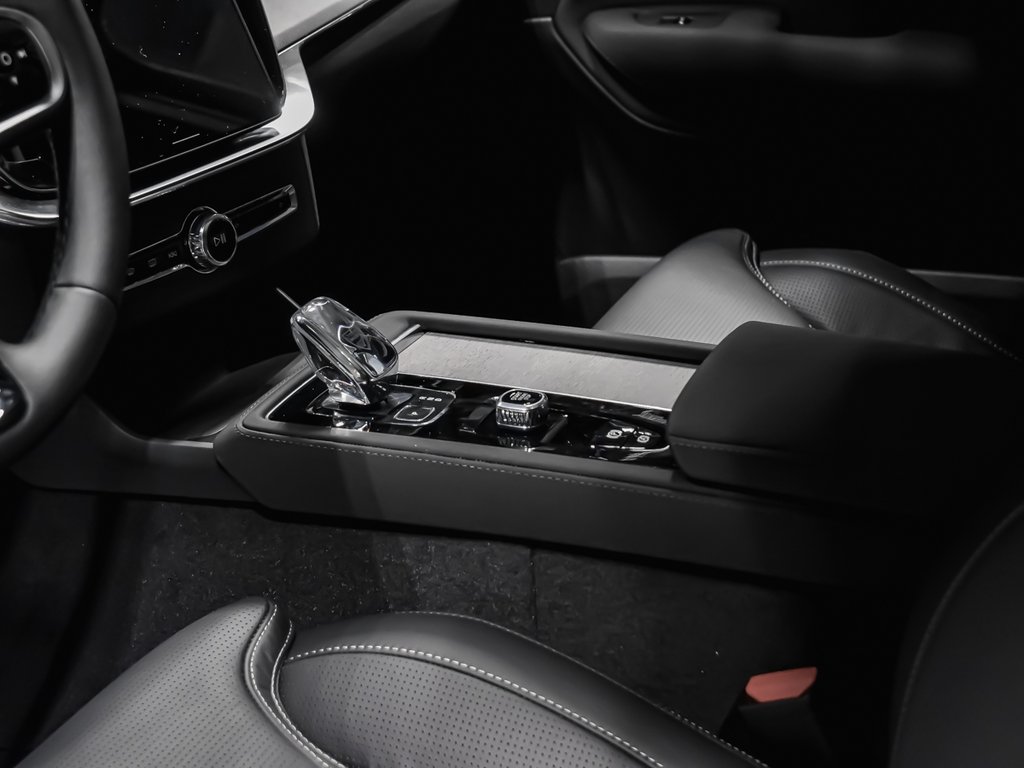 Volvo XC90 Plug-in hybrid Ultra 7-Seater (Bright Theme) 2026-7