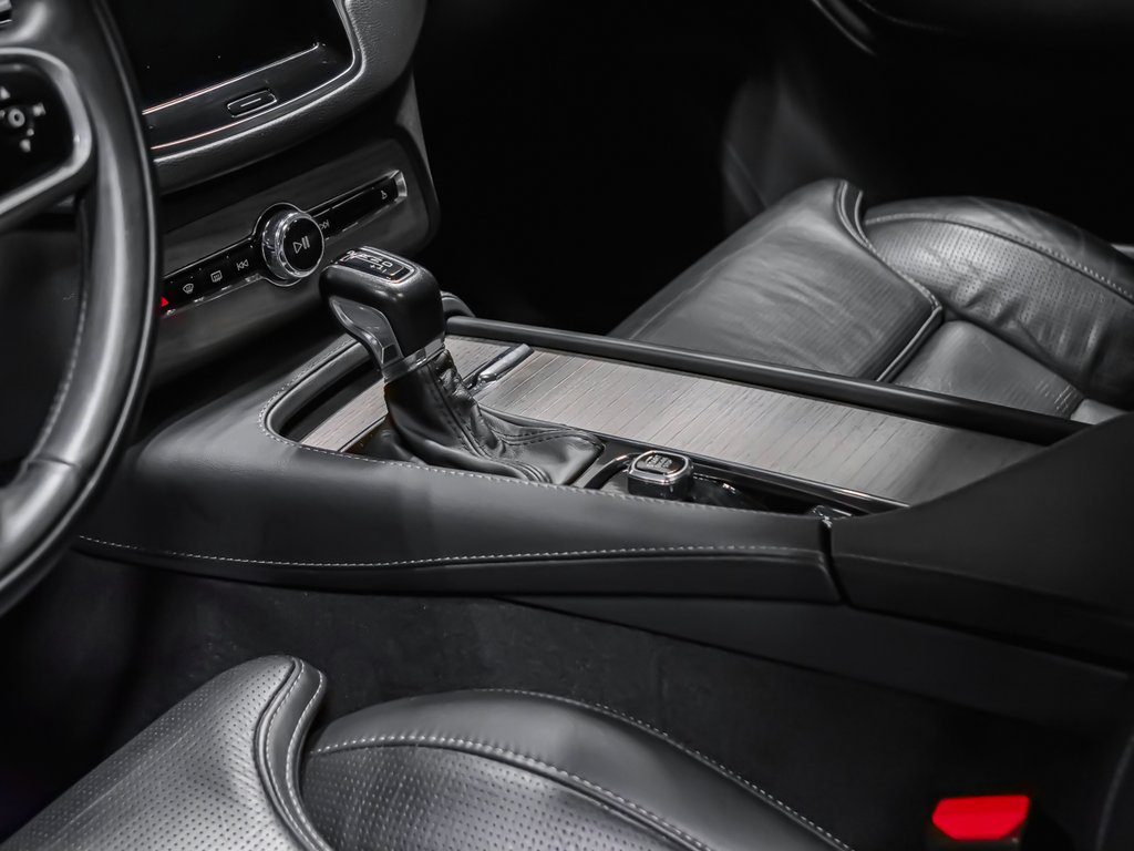 2022 Volvo XC90 T6 INSCRIPTION ADVANCED CLIMATE-7