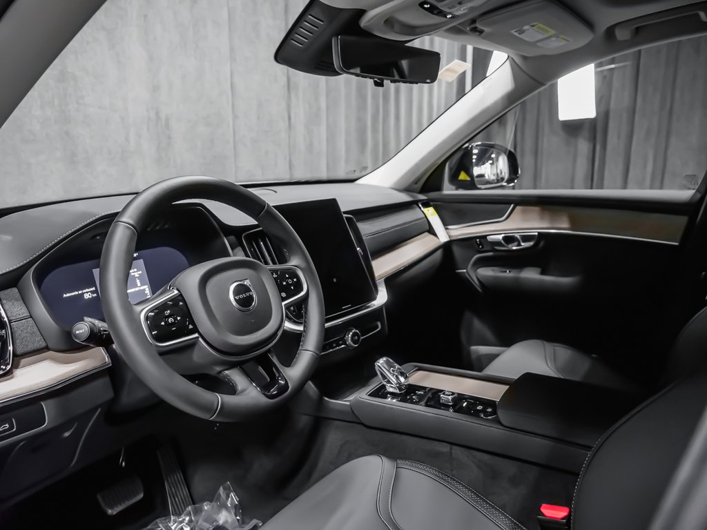 Volvo XC90 Plus 7-Seater (Dark Theme) 2026-6