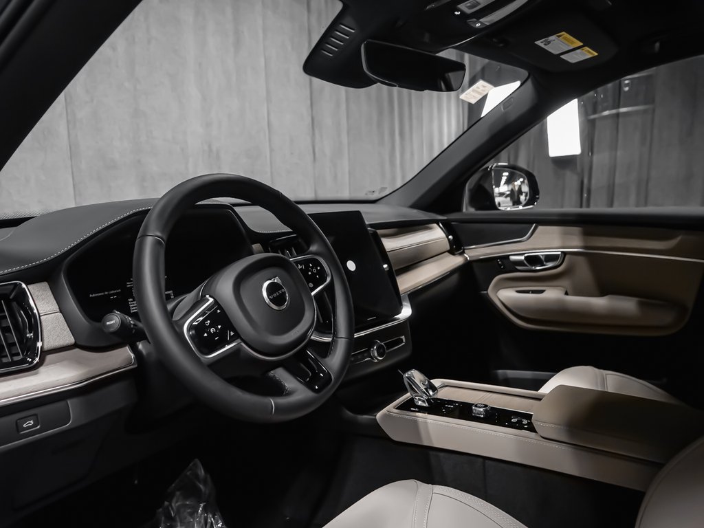 Volvo XC90 Plus 7-Seater (Dark Theme) 2026-6