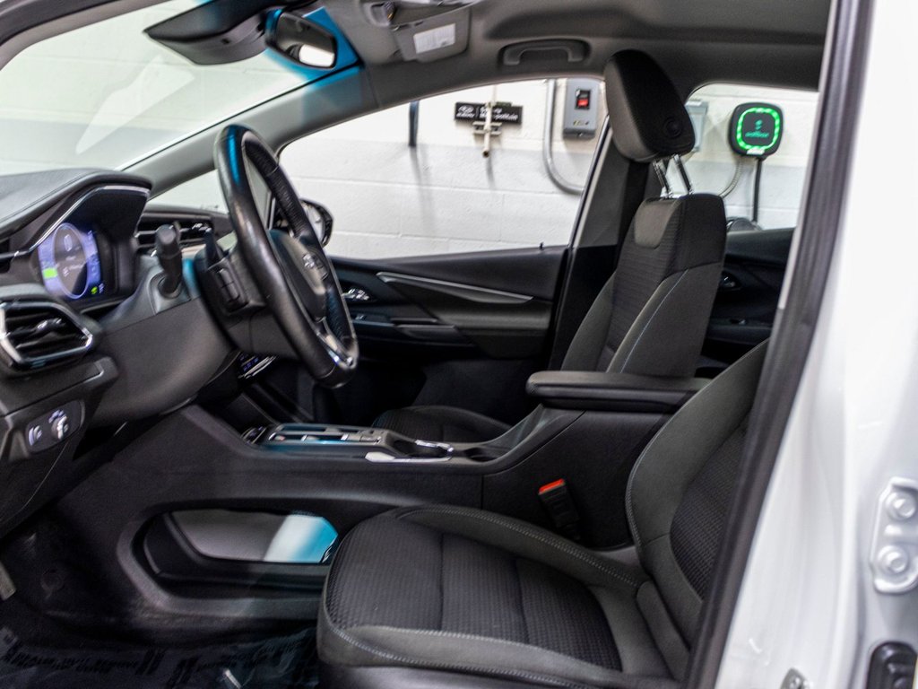 Chevrolet Bolt EV 1LT PREFERRED, BANCS CHAUFF, CAMERA REC, ECRAN 8 2023 à Charlemagne, Québec - 21 - w1024h768px