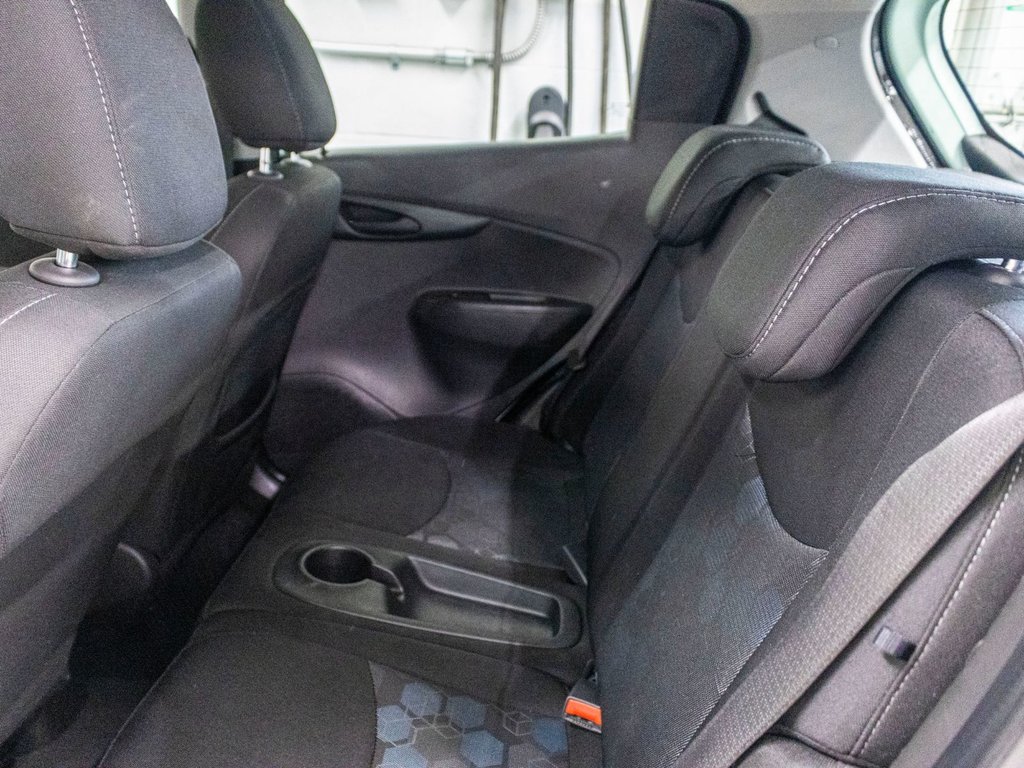Chevrolet SPARK 1LT LT, CAMERA RECUL, A/C, GROUPE ELECTRIQUE, BAS KM 2018 à Saint-Jérôme, Québec - 26 - w1024h768px