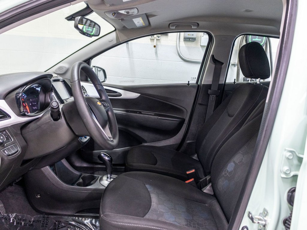 Chevrolet SPARK 1LT LT, CAMERA RECUL, A/C, GROUPE ELECTRIQUE, BAS KM 2018 à Saint-Jérôme, Québec - 21 - w1024h768px