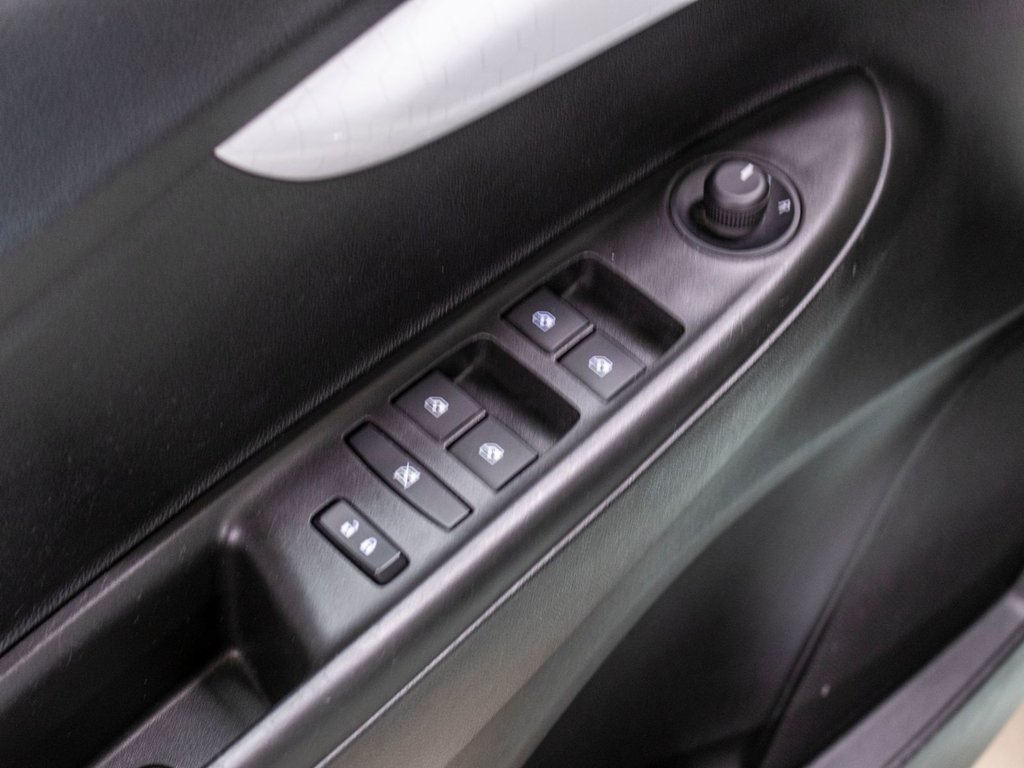 Chevrolet SPARK 1LT LT, CAMERA RECUL, A/C, GROUPE ELECTRIQUE, BAS KM 2018 à Saint-Jérôme, Québec - 25 - w1024h768px