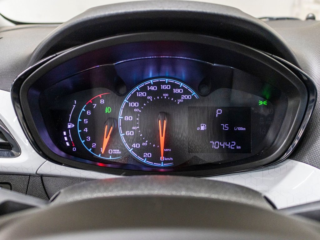 Chevrolet SPARK 1LT LT, CAMERA RECUL, A/C, GROUPE ELECTRIQUE, BAS KM 2018 à Saint-Jérôme, Québec - 17 - w1024h768px