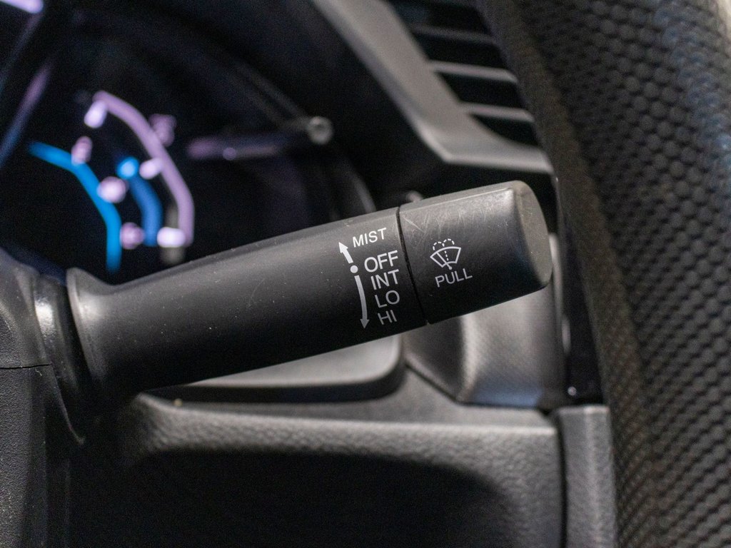 2018 Honda Civic Sedan LX, BANCS CHAUFF, CAMERA RECUL, BAS KM in Charlemagne, Quebec - 18 - w1024h768px