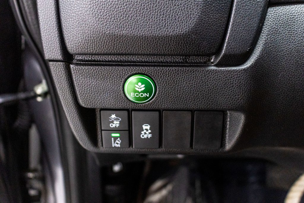 2019 Honda Fit SPORT, TOIT, BANCS CHAUFF, CAM, BAS KM, JAMAIS ACC in Charlemagne, Quebec - 20 - w1024h768px