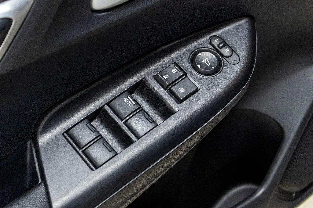 2019 Honda Fit SPORT, TOIT, BANCS CHAUFF, CAM, BAS KM, JAMAIS ACC in Charlemagne, Quebec - 27 - w1024h768px