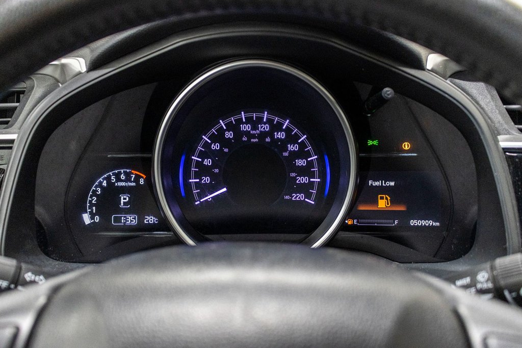 2019 Honda Fit SPORT, TOIT, BANCS CHAUFF, CAM, BAS KM, JAMAIS ACC in Charlemagne, Quebec - 16 - w1024h768px