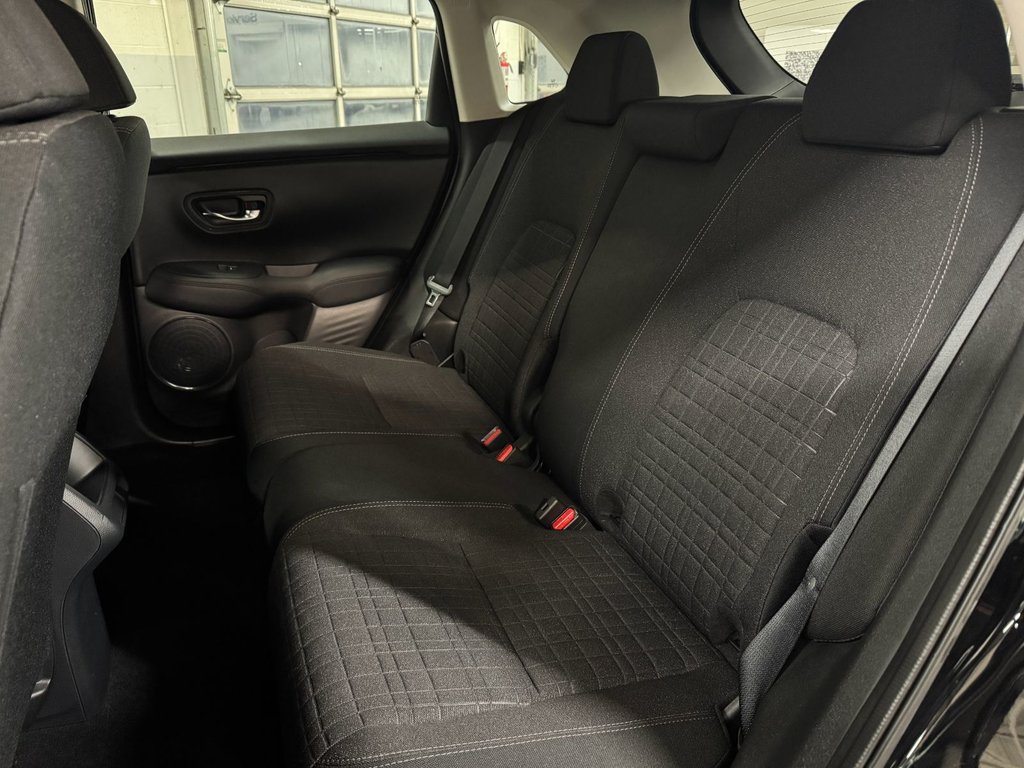 2023 Honda HR-V LX, AWD, BANCS CHAUFF, CAM REC, 1 PROP, JAMAIS ACC in Charlemagne, Quebec - 11 - w1024h768px