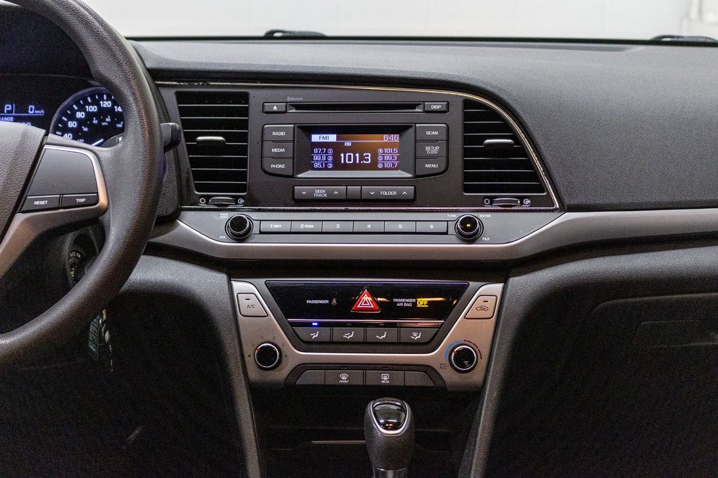 Hyundai Elantra LE, BERLINE, BANCS CHAUFF, 1 PROP, BAS KM 2017 à Charlemagne, Québec - 8 - w1024h768px