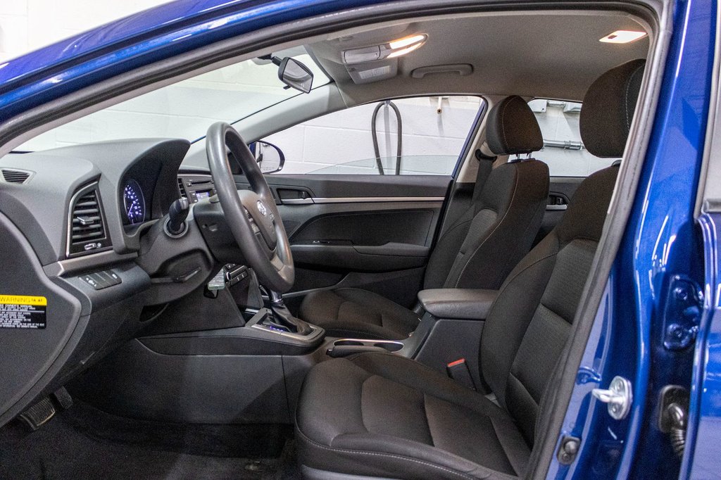 Hyundai Elantra LE, BERLINE, BANCS CHAUFF, 1 PROP, BAS KM 2017 à Charlemagne, Québec - 22 - w1024h768px