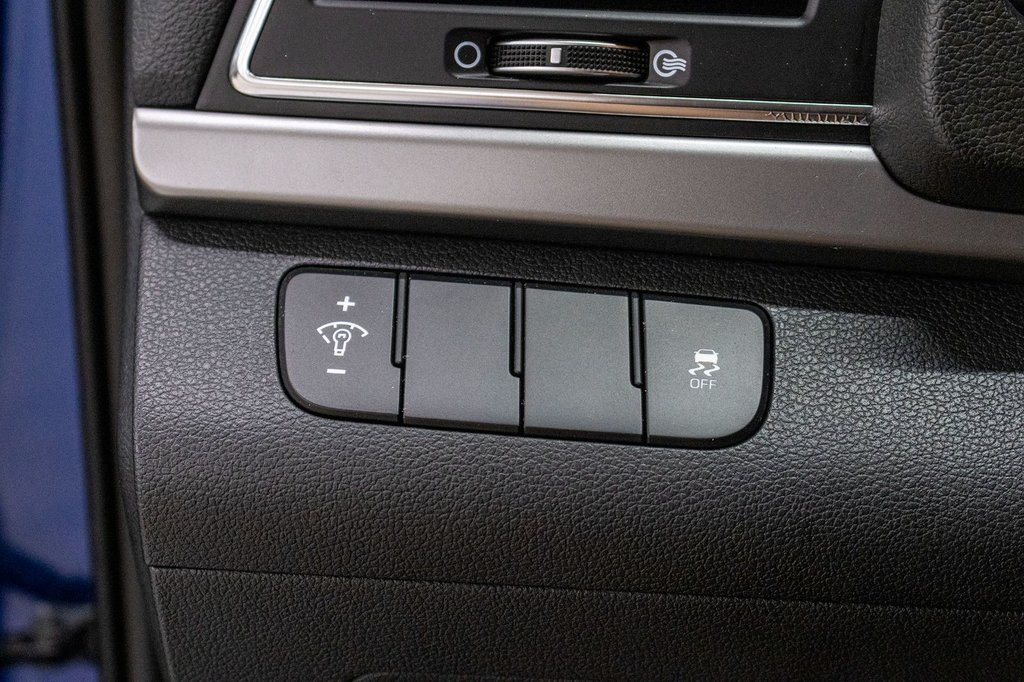 Hyundai Elantra LE, BERLINE, BANCS CHAUFF, 1 PROP, BAS KM 2017 à Charlemagne, Québec - 20 - w1024h768px