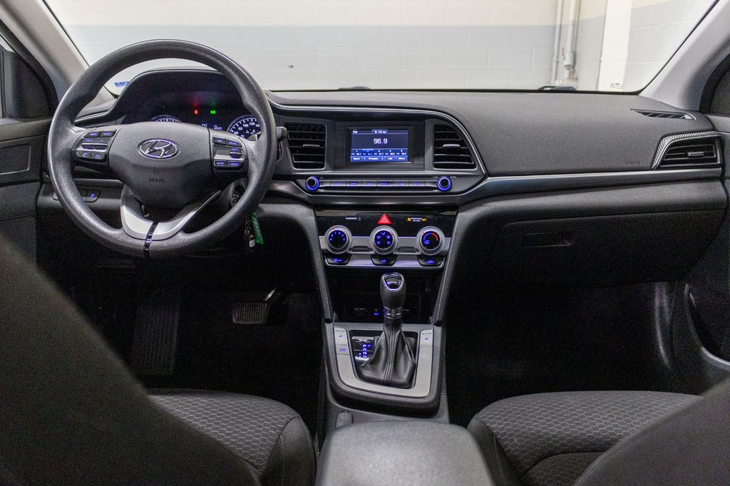 Hyundai Elantra ESSENTIAL, FWD, BANCS CHAUFF, CAM REC, 1 PROP 2020 à Charlemagne, Québec - 20 - w1024h768px