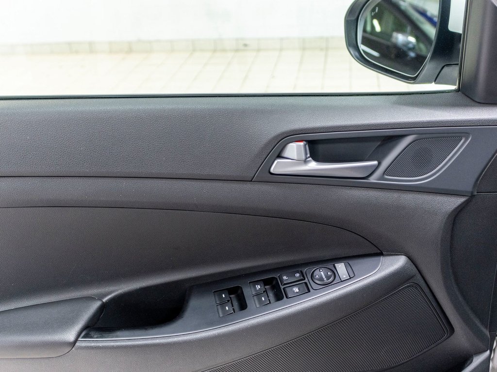 Hyundai TUCSON SE SE, AWD, TOIT, CUIR, BANCS CHAUFF, CAMERA REC 2017 à Saint-Jérôme, Québec - 25 - w1024h768px