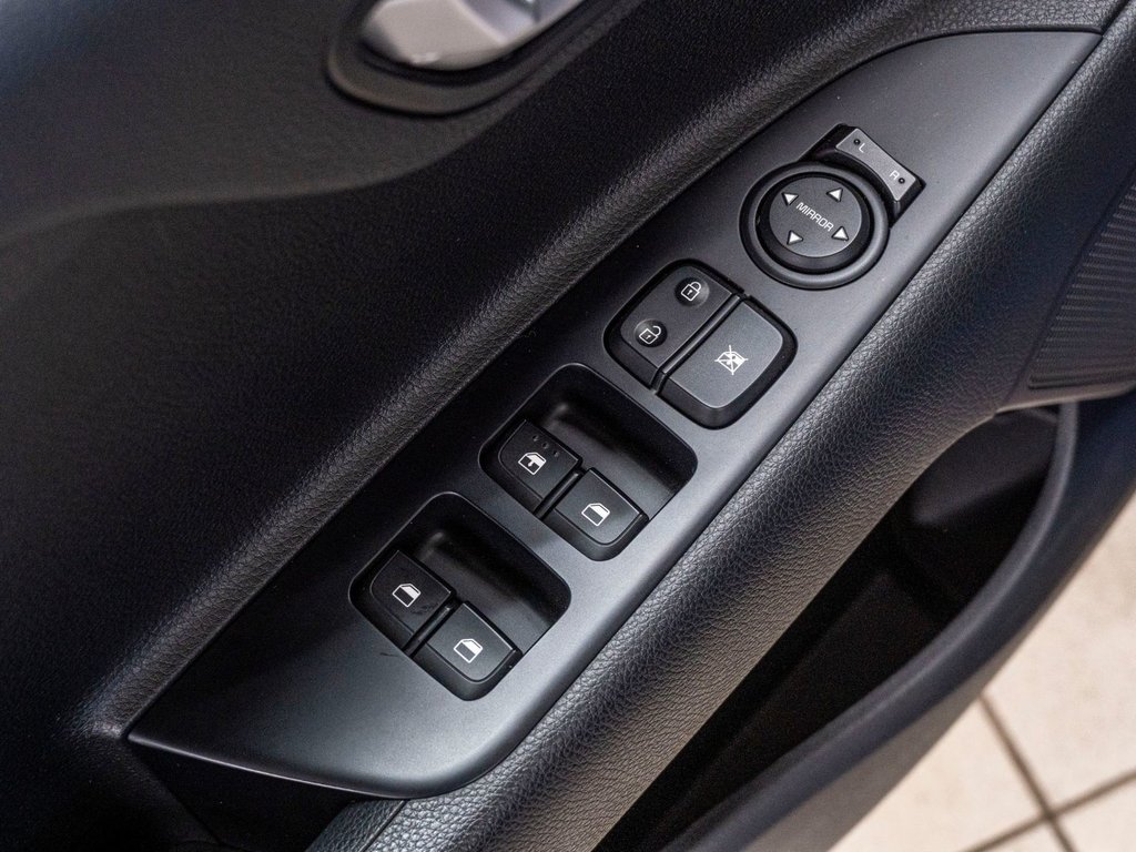 Kia Rio 5-door LX, HATCHBACK, BANCS CHAUFF, BLUETOOTH, BAS KM 2020 à Saint-Jérôme, Québec - 21 - w1024h768px