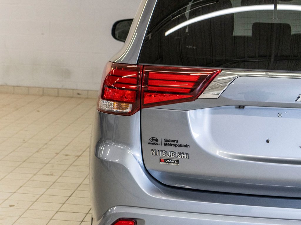 2018 Mitsubishi Outlander PHEV SE, PHEV, TOIT, MAGS, BANCS CHAUFF, CAM, BLUETOOTH in Saint-Jérôme, Quebec - 30 - w1024h768px