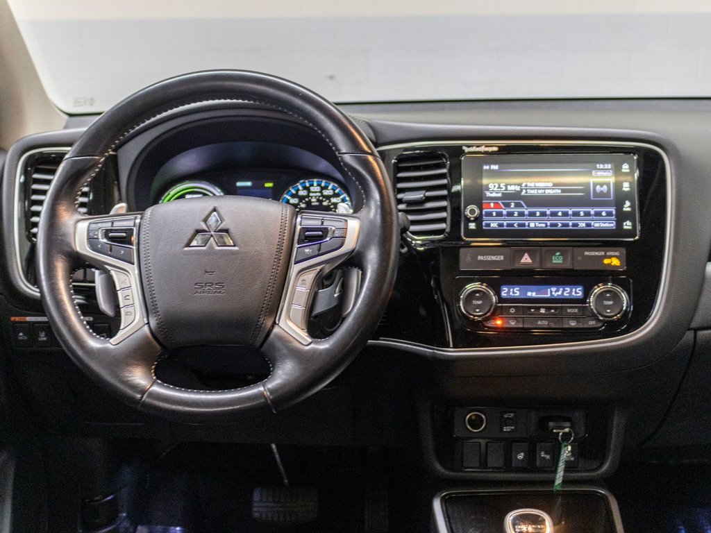 2018 Mitsubishi Outlander PHEV SE, PHEV, TOIT, MAGS, BANCS CHAUFF, CAM, BLUETOOTH in Saint-Jérôme, Quebec - 7 - w1024h768px