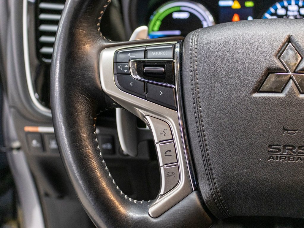 2018 Mitsubishi Outlander PHEV SE, PHEV, TOIT, MAGS, BANCS CHAUFF, CAM, BLUETOOTH in Saint-Jérôme, Quebec - 10 - w1024h768px