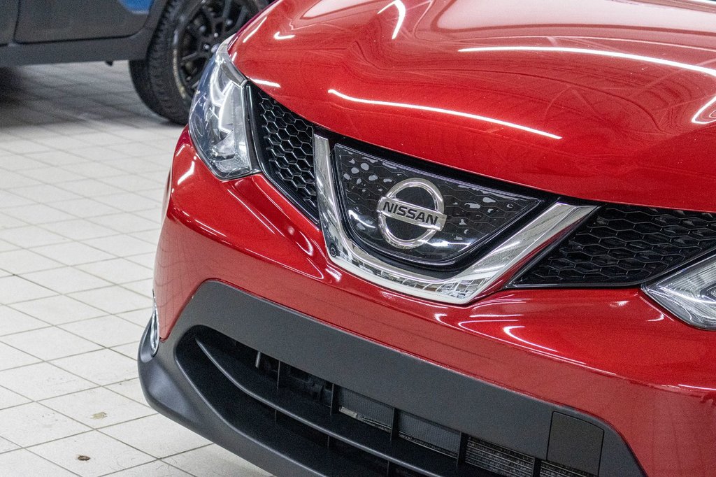 2018 Nissan Qashqai SV, AWD, TOIT, BANCS CHAUFF, CAM REC, 1 PROP in Charlemagne, Quebec - 34 - w1024h768px