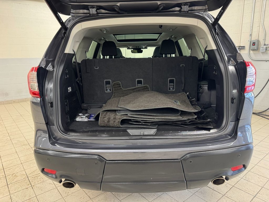 2023 Subaru Ascent ONYX, TOIT PANO, 7 PASS, CARPLAY, BANC CHAUFF, CAM in Charlemagne, Quebec - 7 - w1024h768px