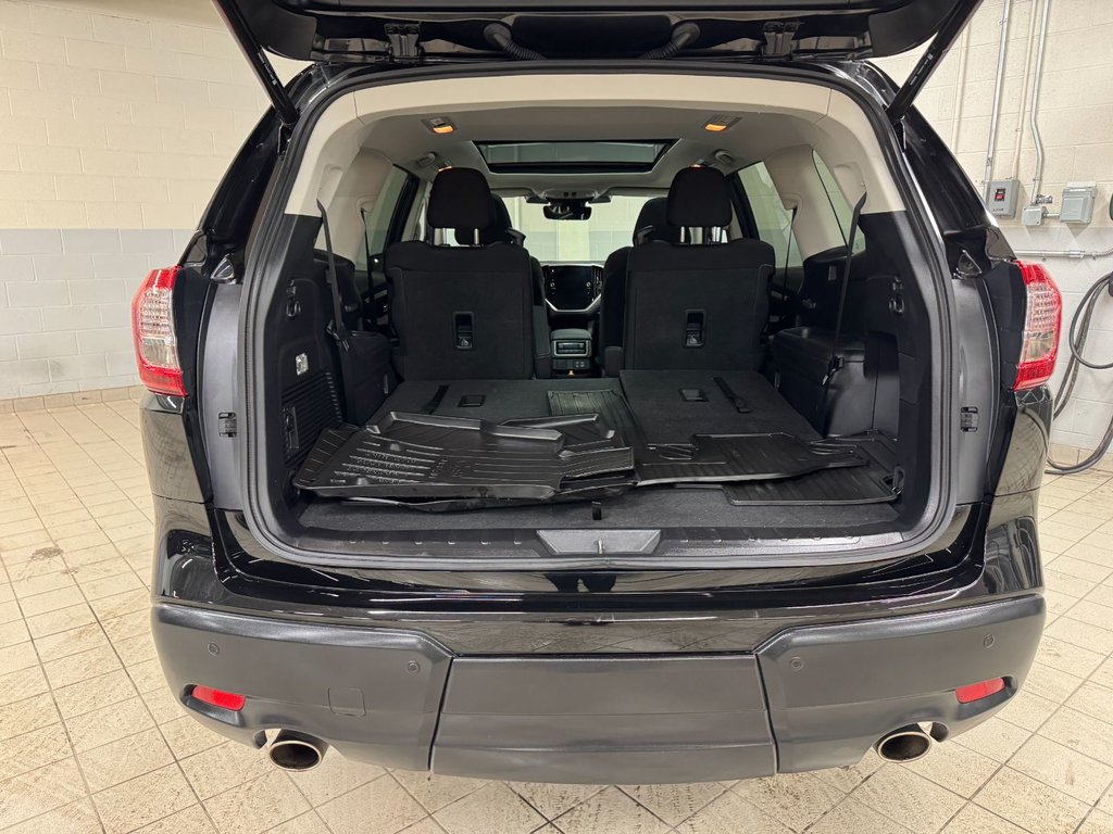 Subaru Ascent TOURING, 7 PASS, TOIT PANO, CARPLAY, BANCS CHAUFF 2023 à Charlemagne, Québec - 7 - w1024h768px