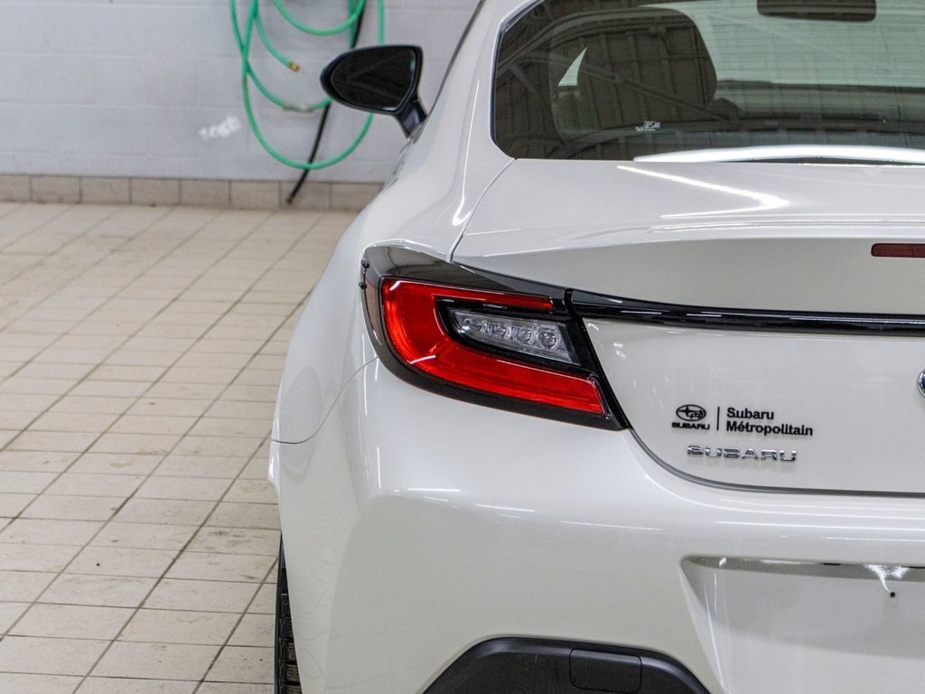 2023 Subaru BRZ 2.4L, CARPLAY, BANCS CHAUFF, JAMAIS ACC, 1 PROP in Charlemagne, Quebec - 23 - w1024h768px