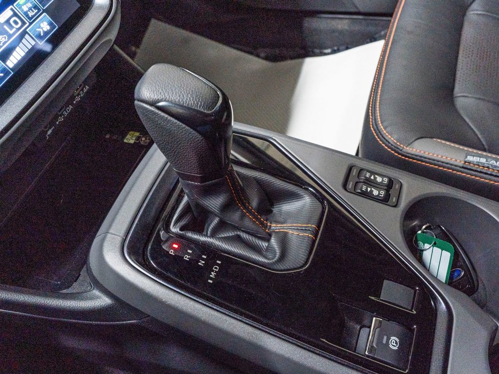 Subaru CROSSTREK LIMITED LIMITED, 2.5L, CUIR, TOIT, CARPLAY, HARMAN KARDON 2024 à Saint-Jérôme, Québec - 12 - w1024h768px