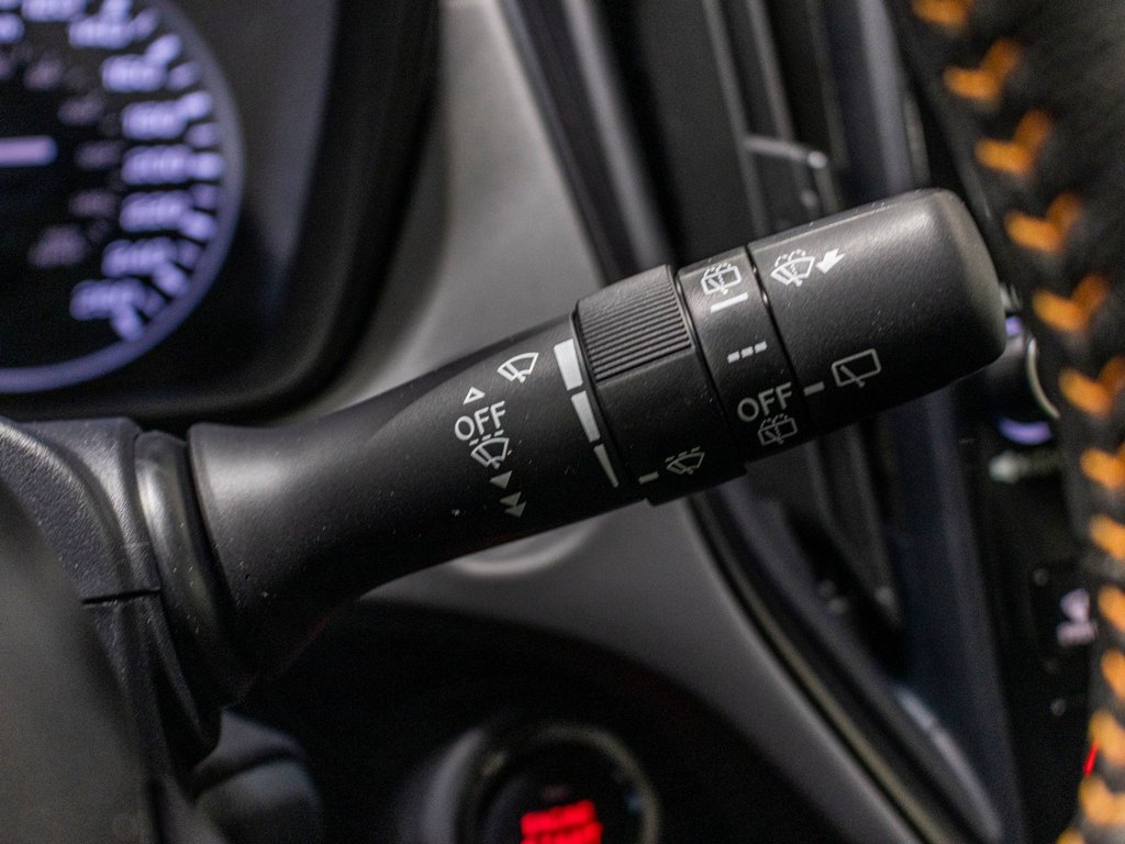 Subaru CROSSTREK LIMITED LIMITED, 2.5L, CUIR, TOIT, CARPLAY, HARMAN KARDON 2024 à Charlemagne, Québec - 18 - w1024h768px