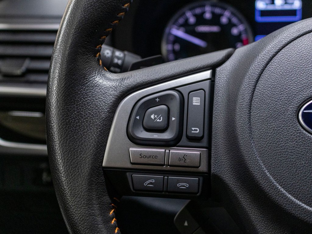 2016 Subaru Crosstrek LIMITED, CUIR, TOIT, BLUETOOTH, CAMERA REC, BAS KM in Charlemagne, Quebec - 11 - w1024h768px