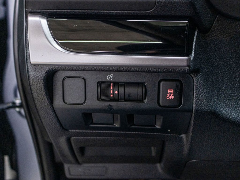 2016 Subaru Crosstrek LIMITED, CUIR, TOIT, BLUETOOTH, CAMERA REC, BAS KM in Charlemagne, Quebec - 21 - w1024h768px