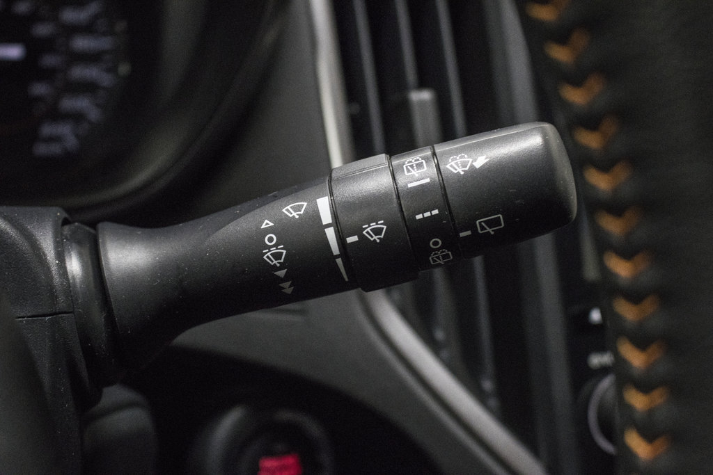 2023 Subaru Crosstrek SPORT, TOIT, EYESIGHT, CARPLAY, BANCS CHAUFF, CAM in Charlemagne, Quebec - 19 - w1024h768px