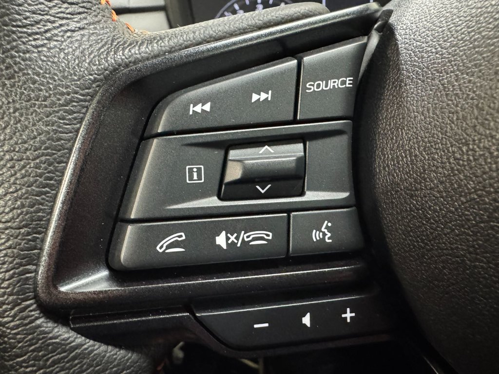 2024 Subaru Crosstrek LIMITED, 2.5L, CUIR, TOIT, ECRAN 11.6, HARMON KAR in Charlemagne, Quebec - 15 - w1024h768px