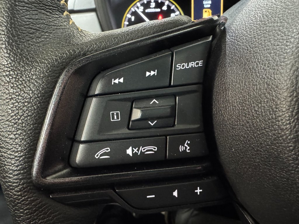 2024 Subaru Crosstrek ONYX, 2.5L, TOIT, ECRAN 11.6, CARPLAY, BANCS CHAU in Charlemagne, Quebec - 14 - w1024h768px