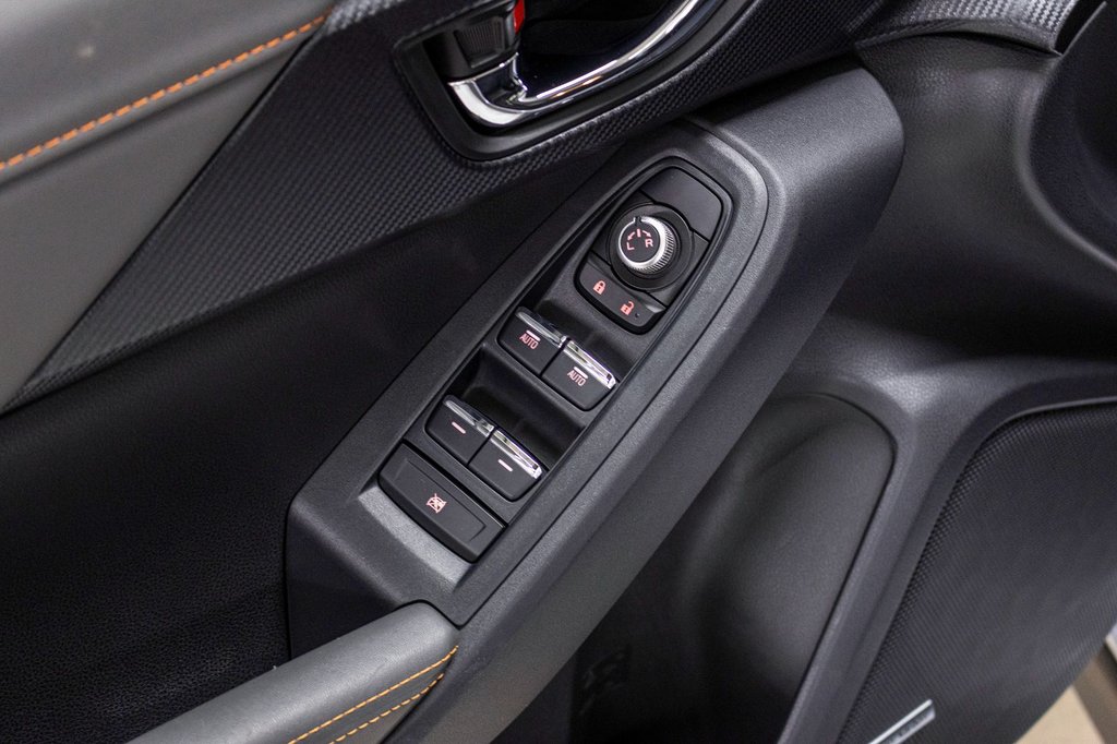 2024 Subaru Crosstrek LIMITED, 2.5L, CUIR, TOIT, CARPLAY, HARMAN KARDON in Charlemagne, Quebec - 26 - w1024h768px