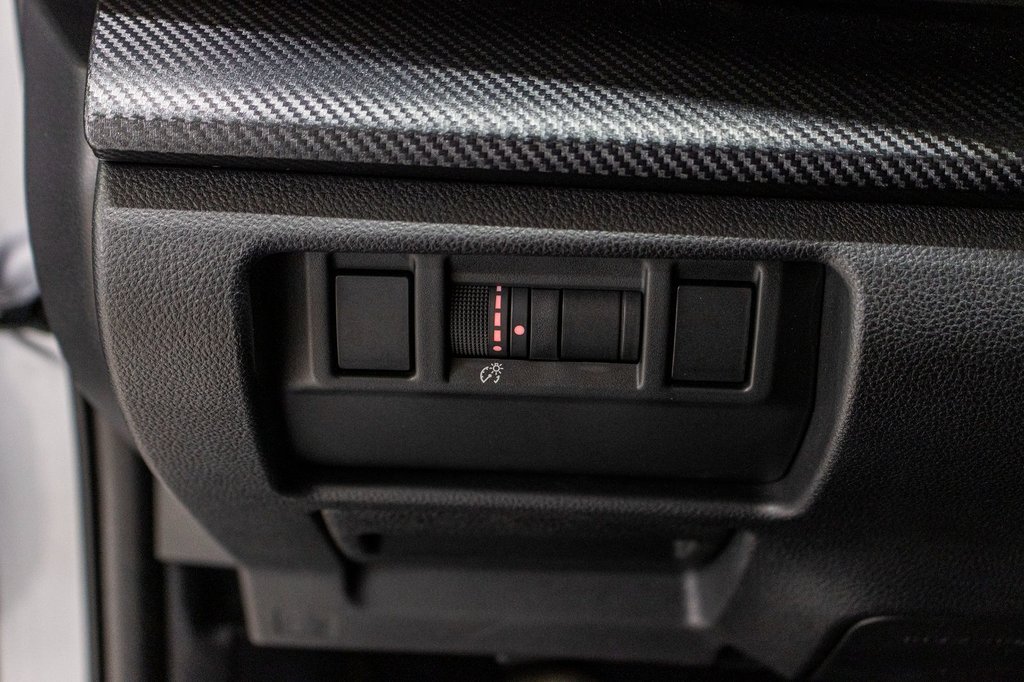 2024 Subaru Crosstrek LIMITED, 2.5L, CUIR, TOIT, CARPLAY, HARMAN KARDON in Charlemagne, Quebec - 19 - w1024h768px