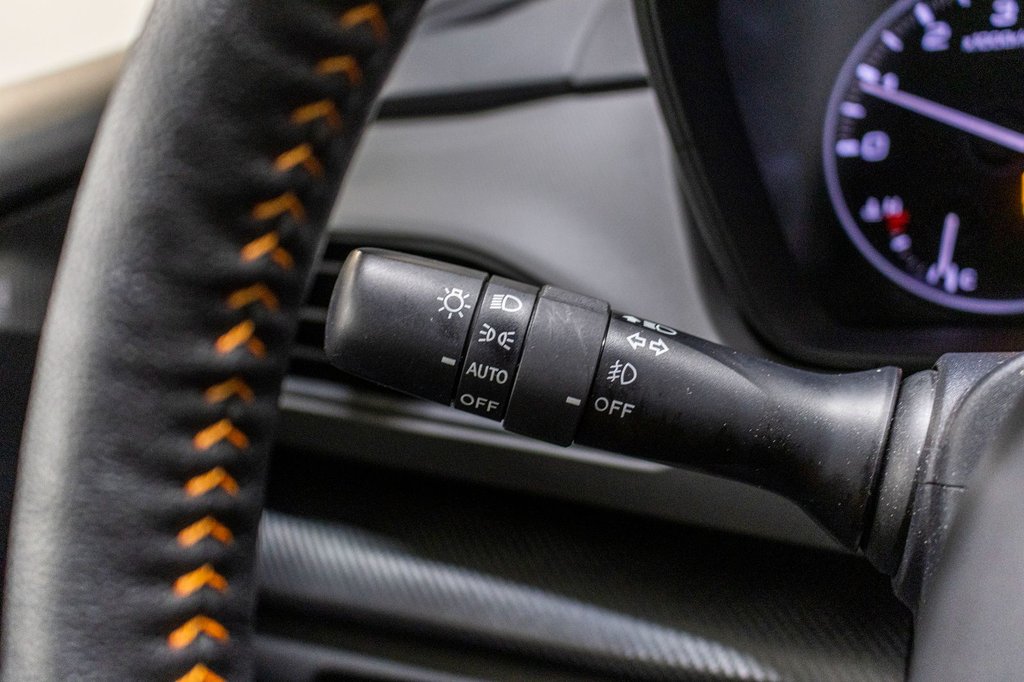 2024 Subaru Crosstrek LIMITED, 2.5L, CUIR, TOIT, CARPLAY, HARMAN KARDON in Charlemagne, Quebec - 16 - w1024h768px