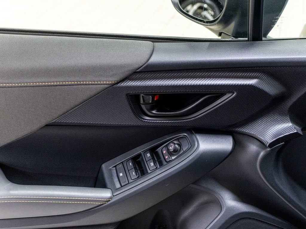 2024 Subaru Crosstrek ONYX, 2.5L, TOIT, CARPLAY, ECRAN 11.6, BANCS CHAUF in Saint-Jérôme, Quebec - 25 - w1024h768px